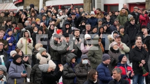 Privedeno najmanje 56 ljudi